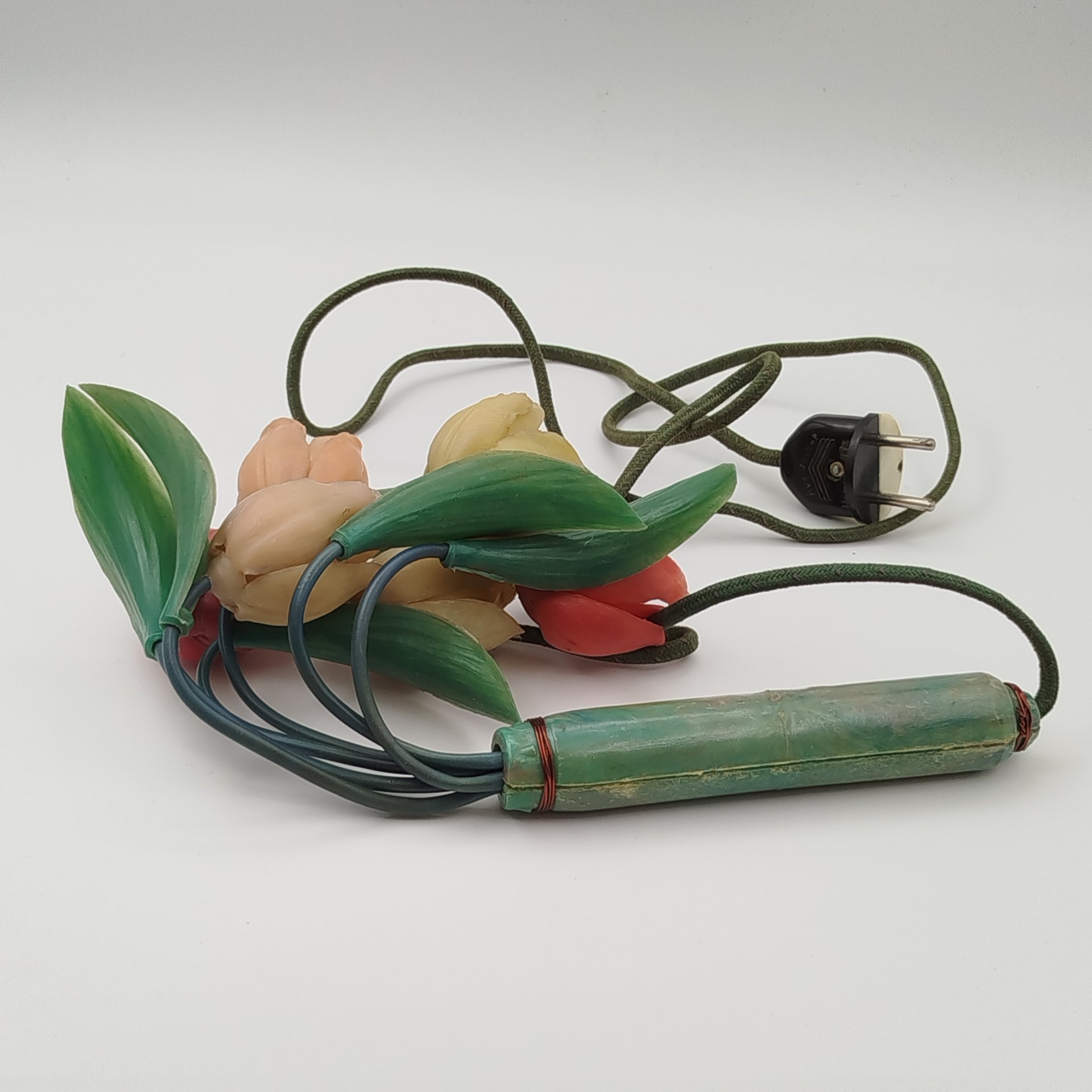 Светильник "Тюльпаны", пластик, СССР, 1970-1990 гг.