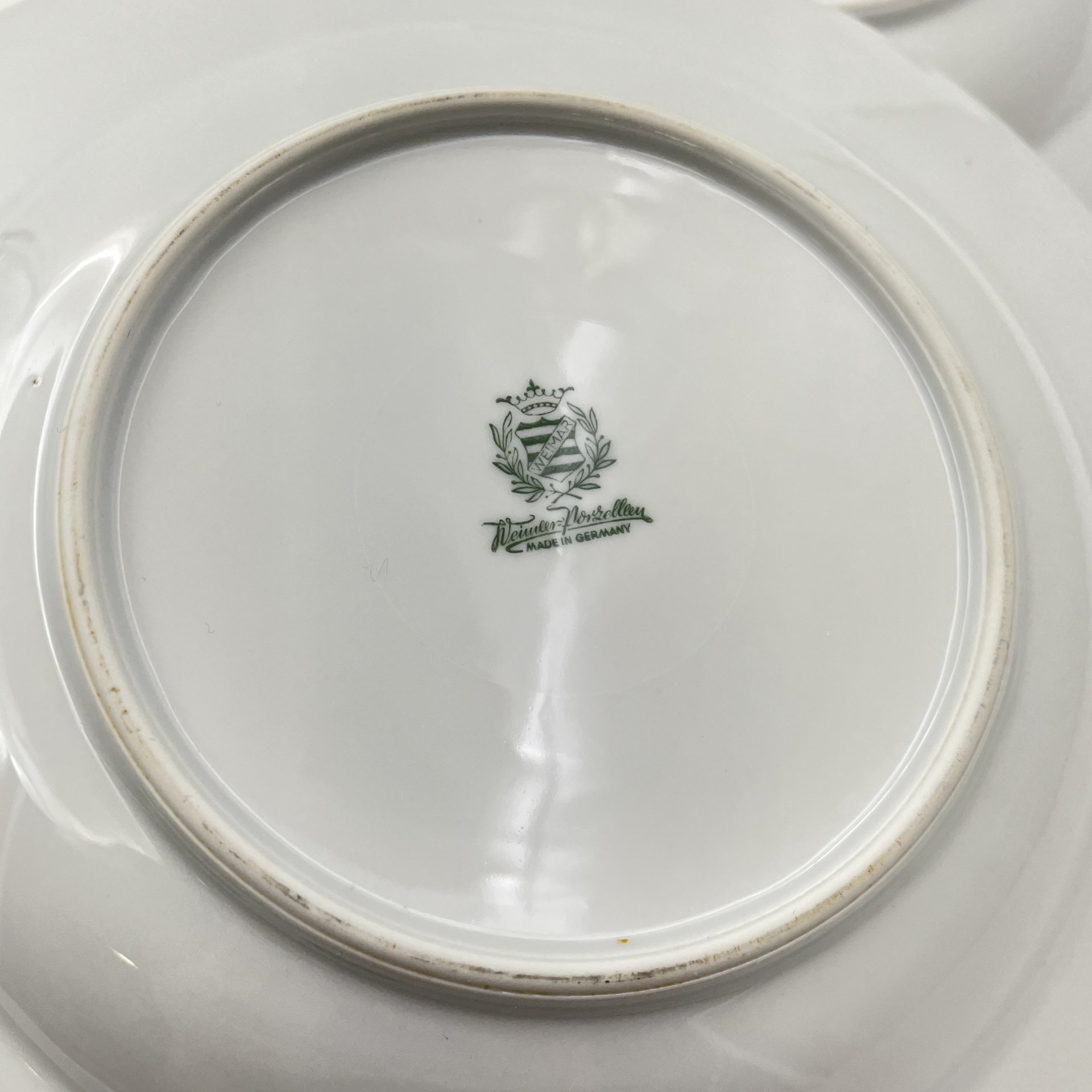 Набор из 6-ти обеденных тарелок, украшенных цветочным декором, фарфор, золочение, Weimar Porzellan (Веймарский фарфор), ГДР, 1950-1980 гг.