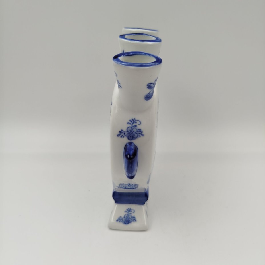 Ваза-подставка для тюльпанов в форме сердца с изображением пейзажа и мельницы, фарфор, роспись, Нидерланды, 1990-2000 гг.