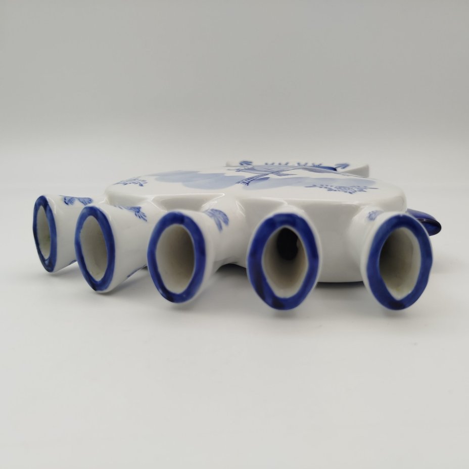 Ваза-подставка для тюльпанов в форме сердца с изображением пейзажа и мельницы, фарфор, роспись, Нидерланды, 1990-2000 гг.