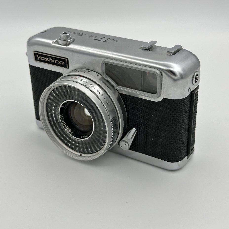 Фотоаппарат плёночный "Yashica Half 17 EE Rapid" в оригинальном кофре