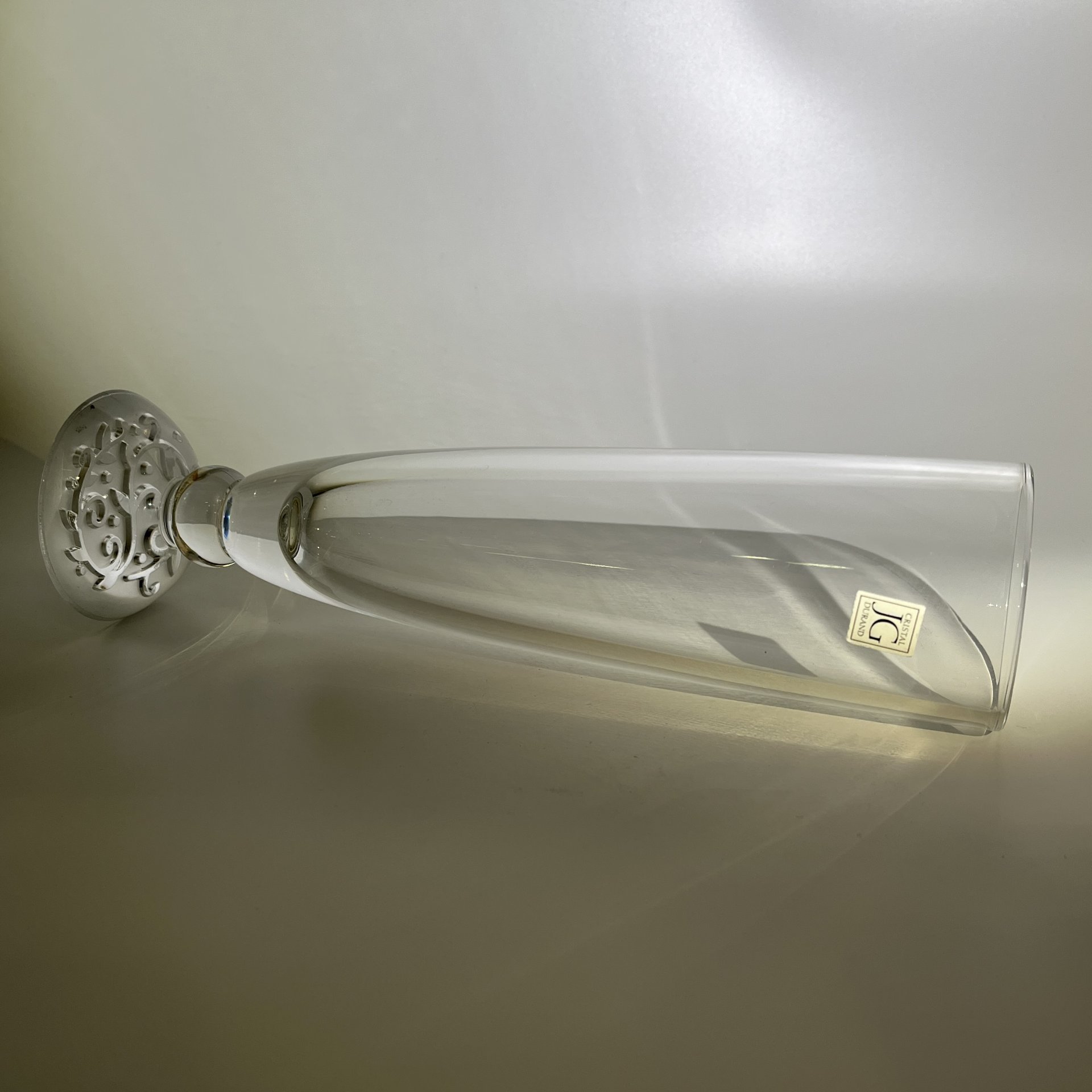Бокал (фужер) для шампанского с рельефным основанием, Cristal D'Arques Durand