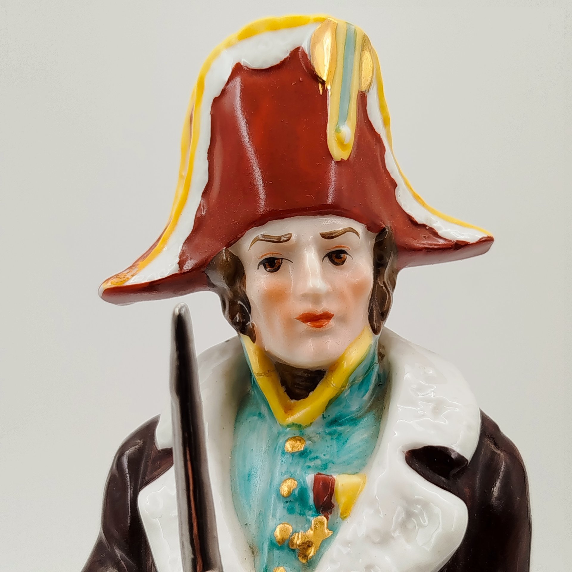 Статуэтка "Маршал Мишель Ней" из серии "Армия Наполеона", мануфактура Muhr (г. Шарлеруа), фарфор, роспись, золочение, Бельгия, 1960-1980 гг.