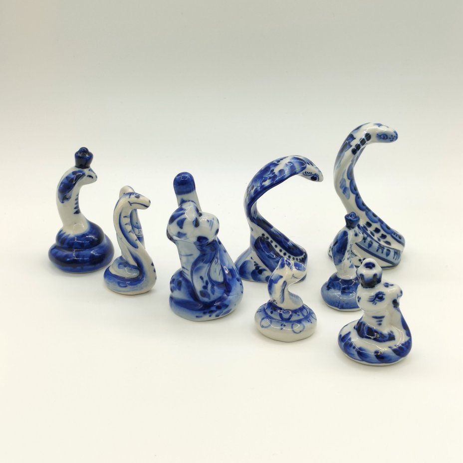 Набор из восьми статуэток "Змеи", Гжель