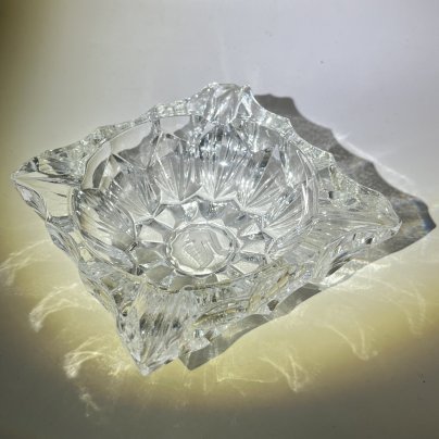 Пепельница квадратной формы с геометрическим декором, хрусталь, пресс, Гусевской хрустальный завод (Гусь-Хрустальный), СССР, 1963-1973 гг.