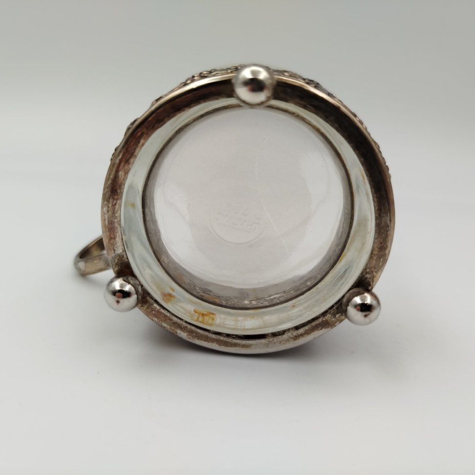 Подстаканник со стаканом, с изображением виноградной лозы по тулову, Тайланд