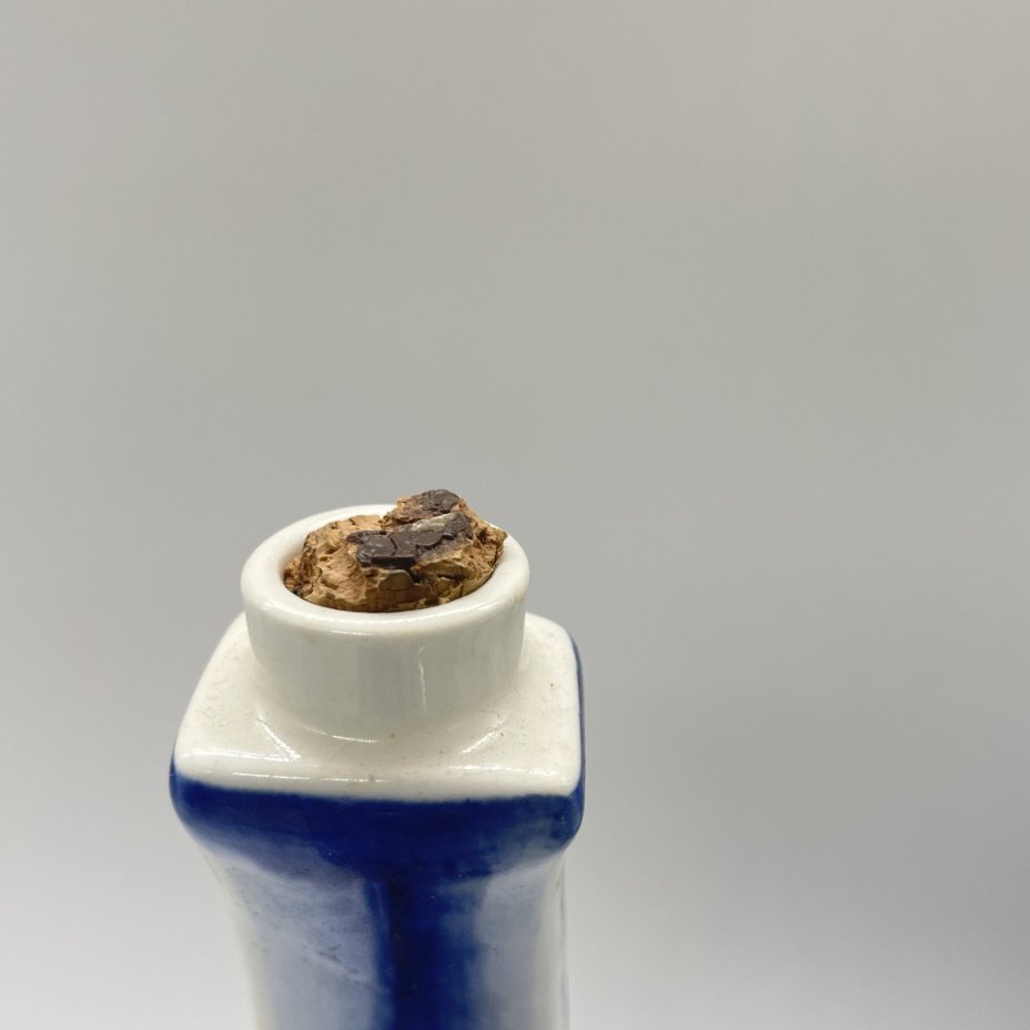 Штоф с символом года в форме головы коня и подковы, Гжель