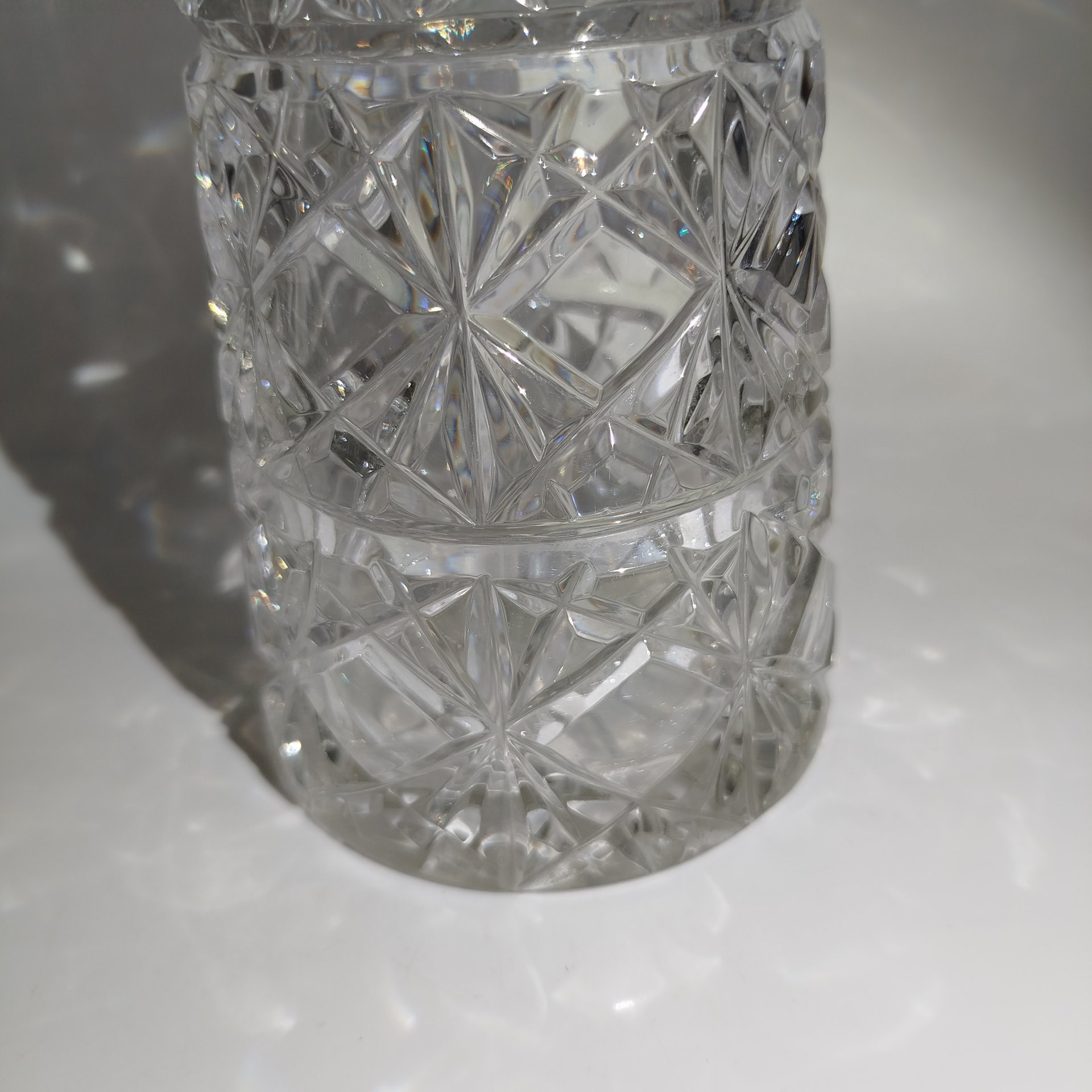 Ваза для цветов с рельефным декором, хрусталь, алмазная грань, Ленинградский завод художественного стекла (ЛЗХС), СССР, 1970-1980 гг.