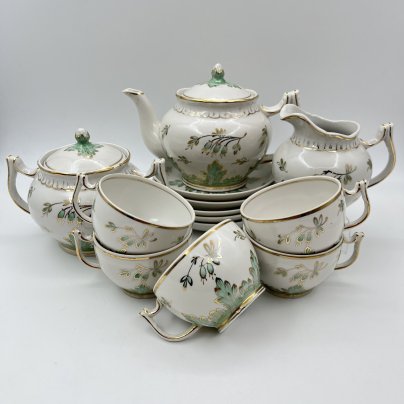 Сервиз чайный "Барбарис" (зеленый) на 5 персон (13 предметов), автор Е. П. Смирнов