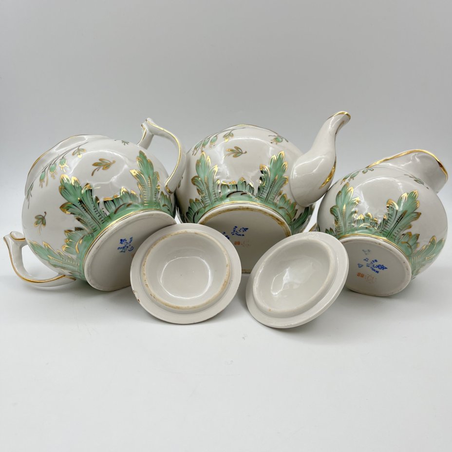 Сервиз чайный "Барбарис" (зеленый) на 5 персон (13 предметов), автор Е. П. Смирнов