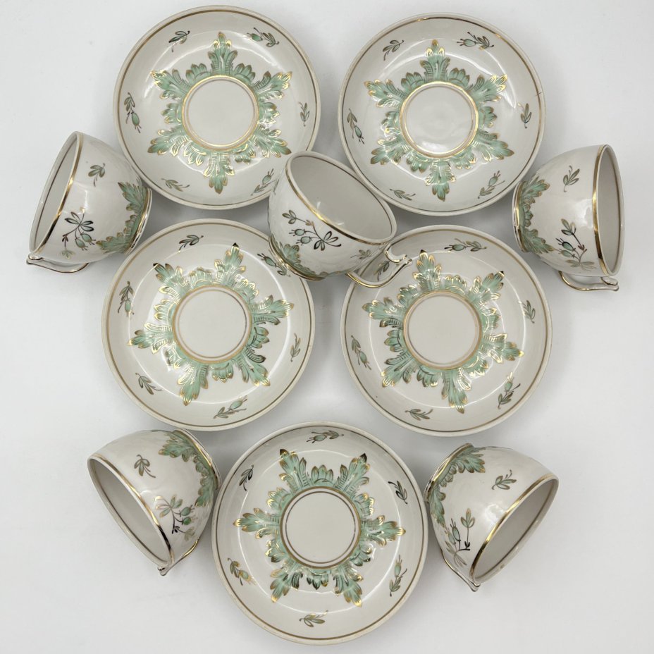 Сервиз чайный "Барбарис" (зеленый) на 5 персон (13 предметов), автор Е. П. Смирнов