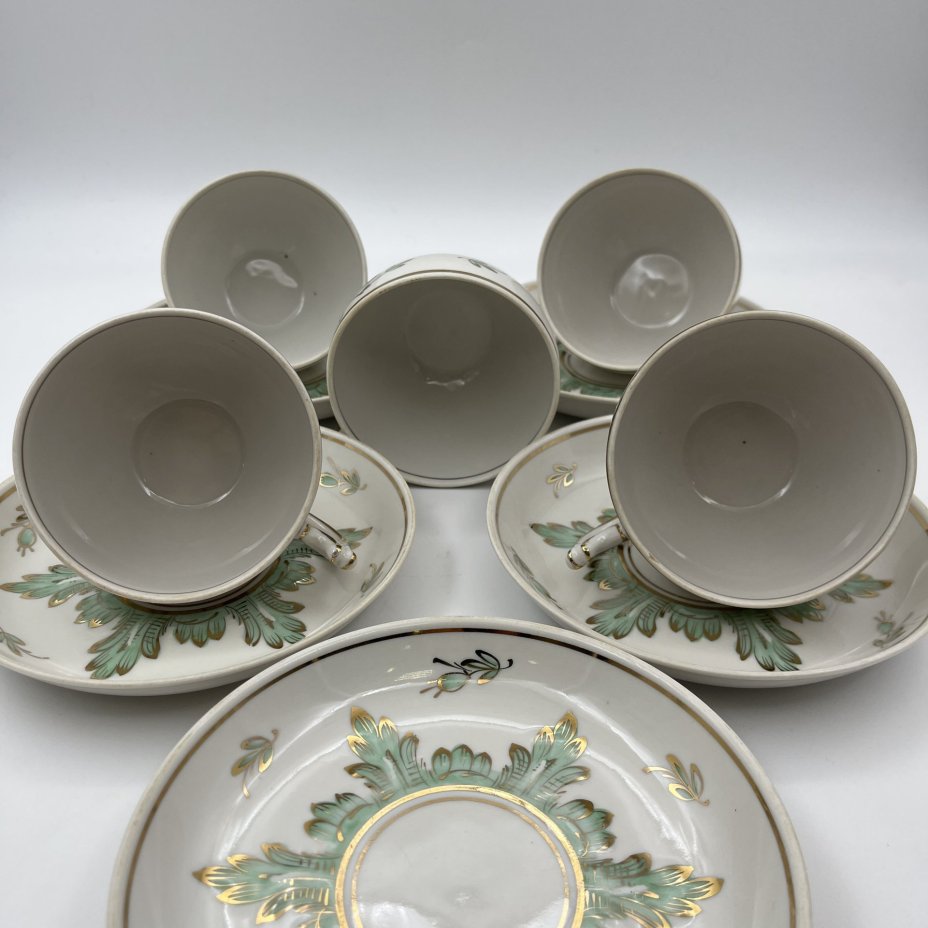 Сервиз чайный "Барбарис" (зеленый) на 5 персон (13 предметов), автор Е. П. Смирнов