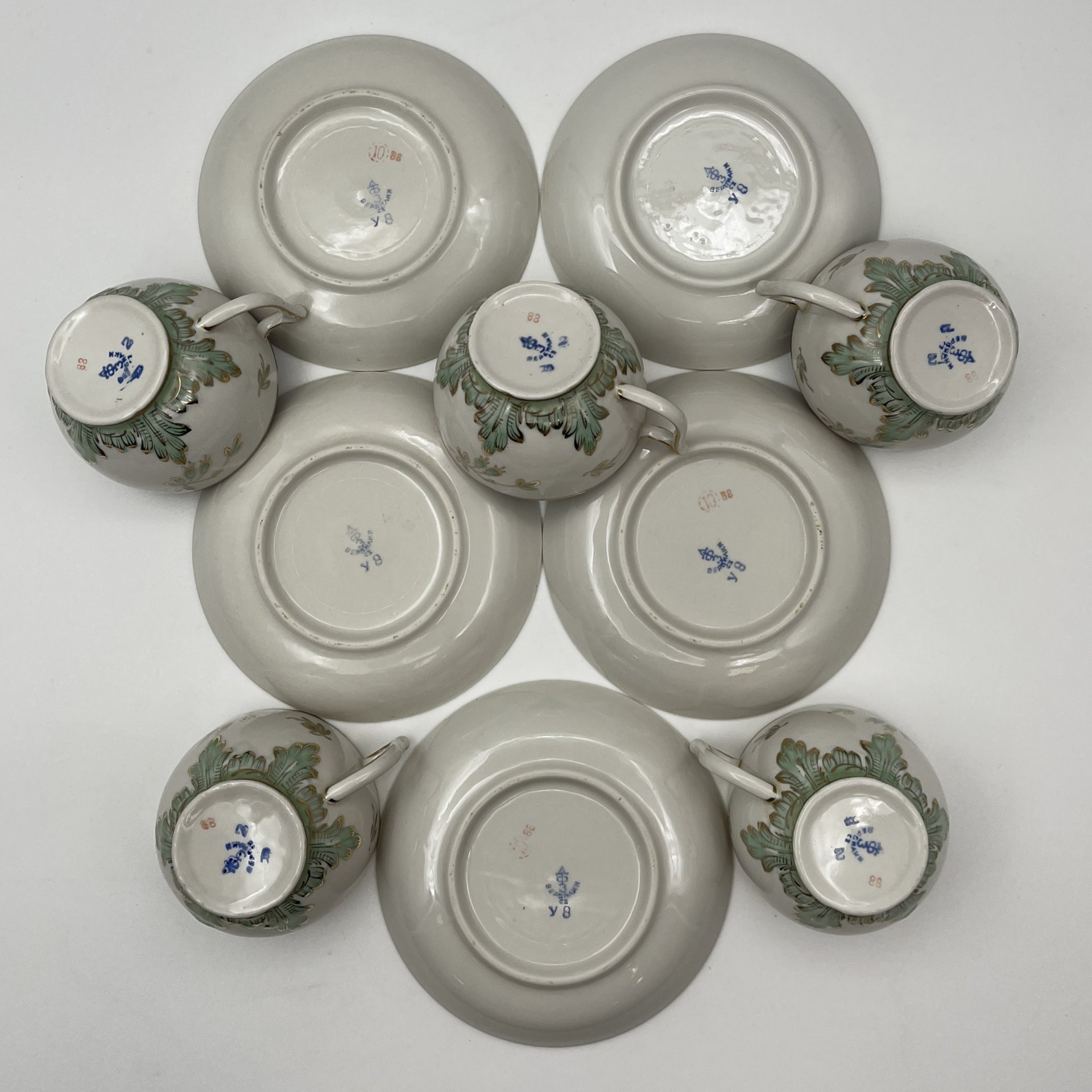 Сервиз чайный "Барбарис" (зеленый) на 5 персон (13 предметов), автор Е. П. Смирнов