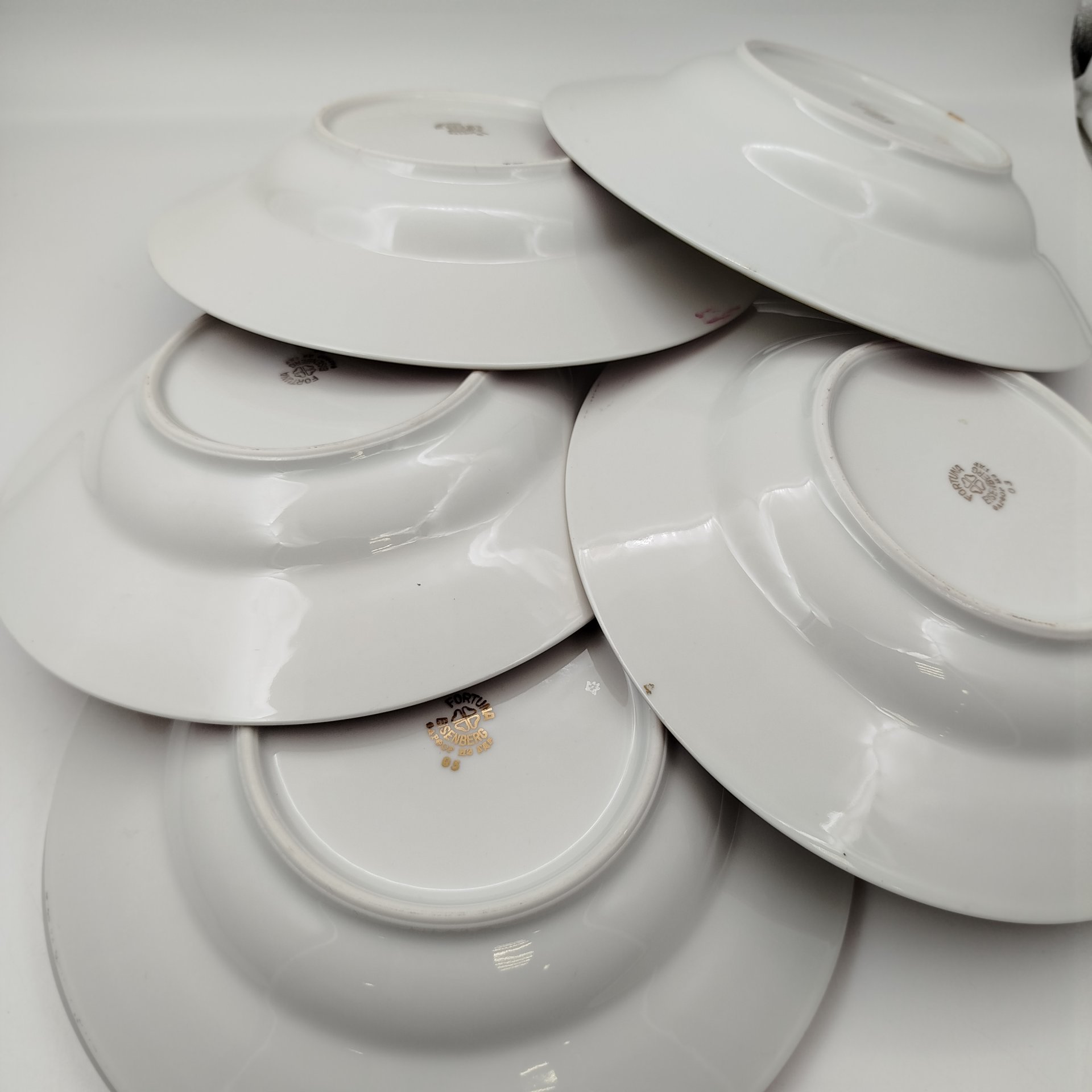 Набор суповых тарелок из сервиза "Мадонна" на 6 персон, фарфор, деколь, люстр, золочение, Fortuna Eisenberg, Германия, 1960-1973 гг.
