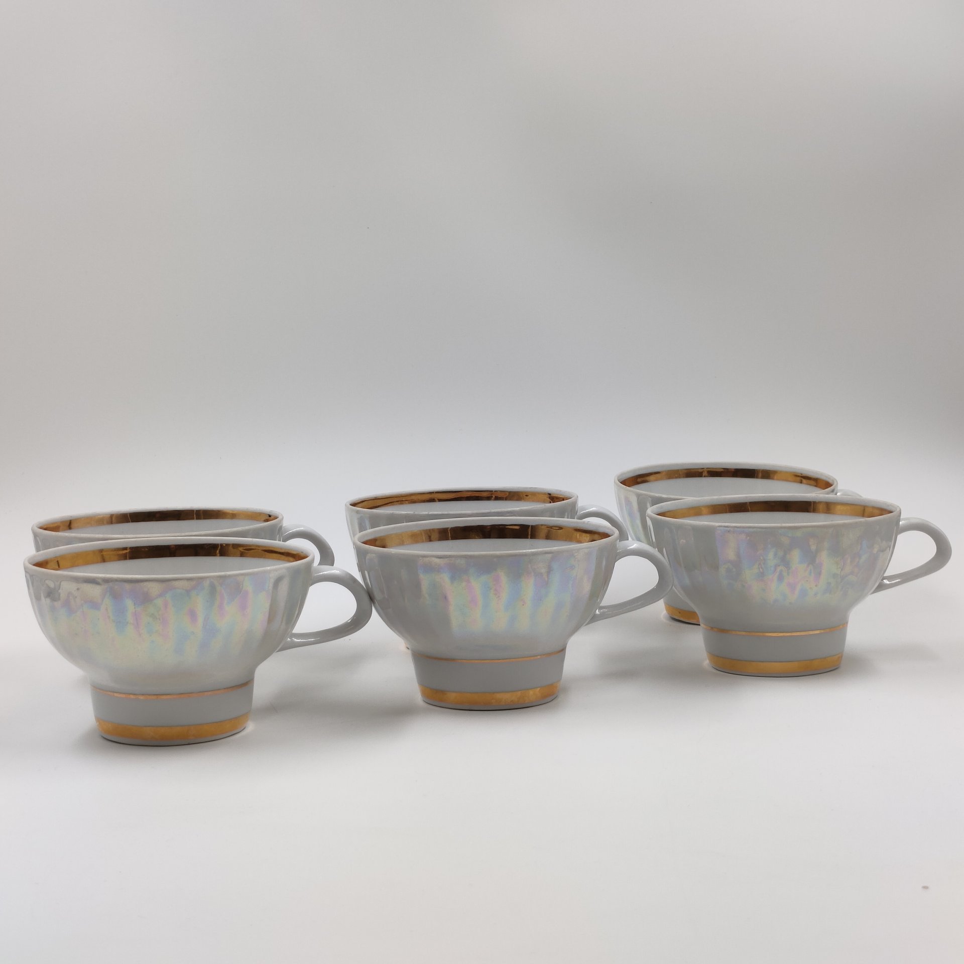 Набор из 6-ти чашек, фарфор, люстр, золочение, Минский фарфорово-фаянсовый завод, Беларусь, 1968-1983 гг., Минский фарфорово-фаянсовый завод
