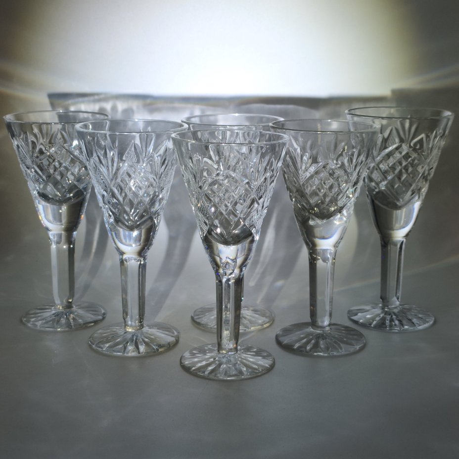 Набор рюмок (бокалов) с рельефным декором на 6 персон, хрусталь, алмазная грань, Гусевской хрустальный завод (Гусь-Хрустальный), СССР, 1972-1982 гг.