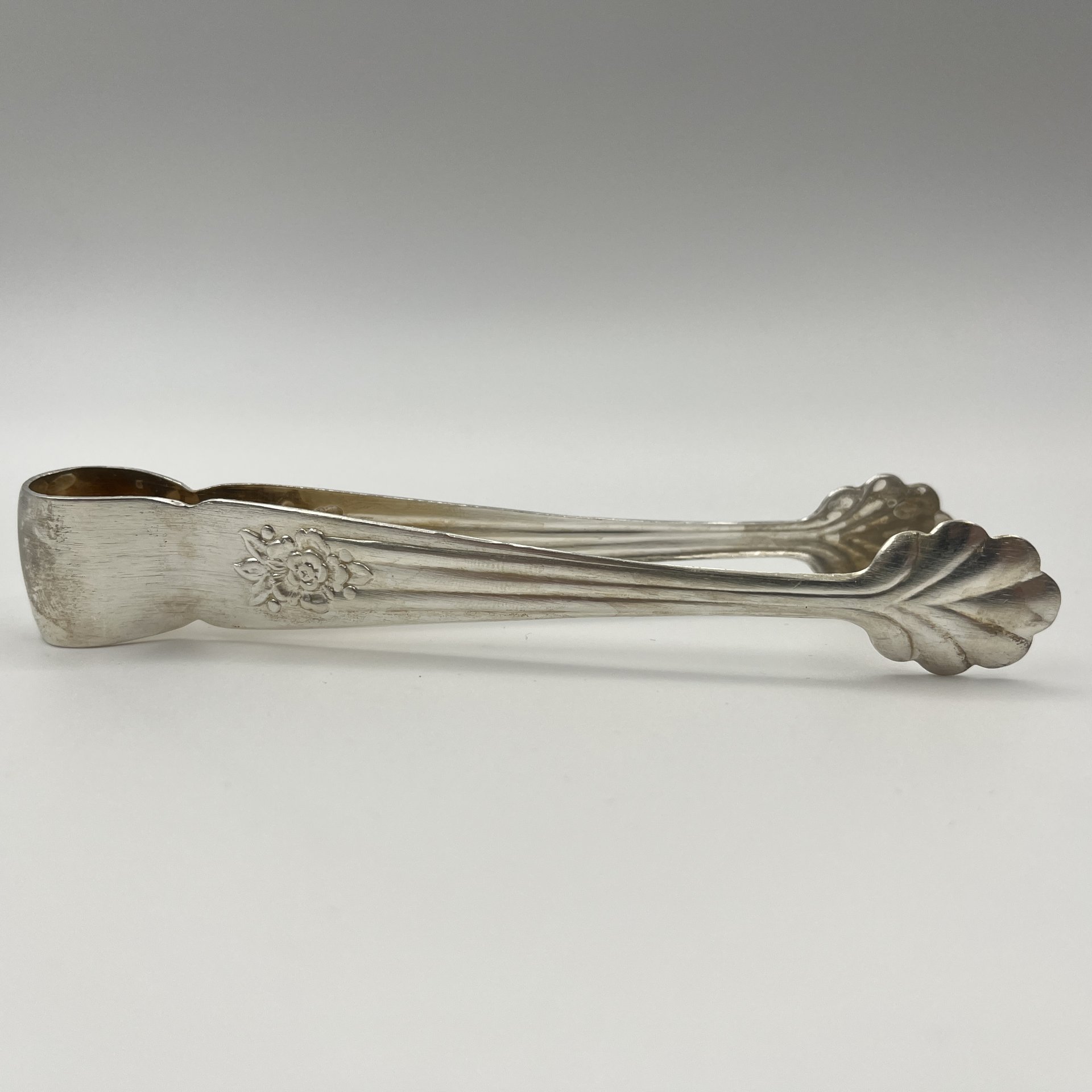 Щипцы для сахара  "Серебряная роза", мНЦ (медь-никель-цинк), Кольчугинский завод цветных металлов, СССР, 1960-1990 гг.