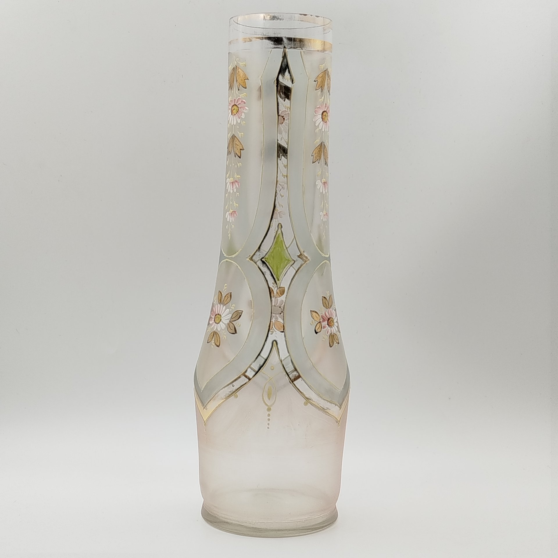 Ваза с изображением цветов, стекло, матовое, эмали, золочение, Западная Европа, 1950-1980 гг.