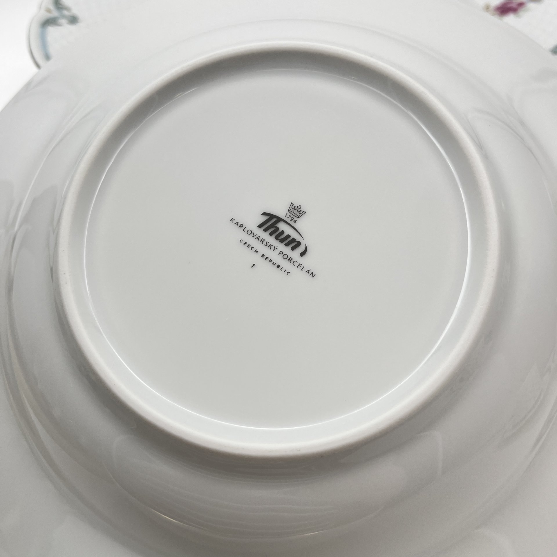 Набор суповых (глубоких) тарелок с цветочным декором на 6 персон, фарфор, деколь, Thun (Тун), Чехия, 2000-2020 гг.