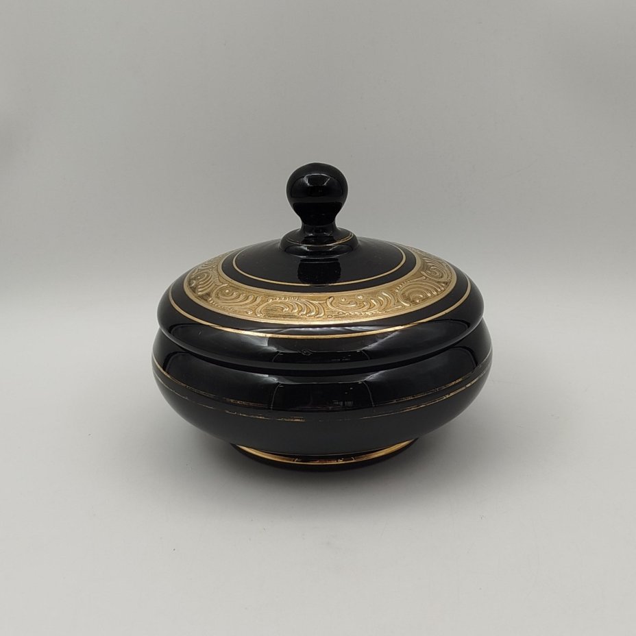Бонбоньерка, украшенная растительным орнаментом, VEB Kunst-glass, стекло, золочение, Германия, 1970-1990 гг.