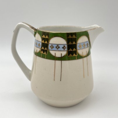 Молочник с геометрическим декором