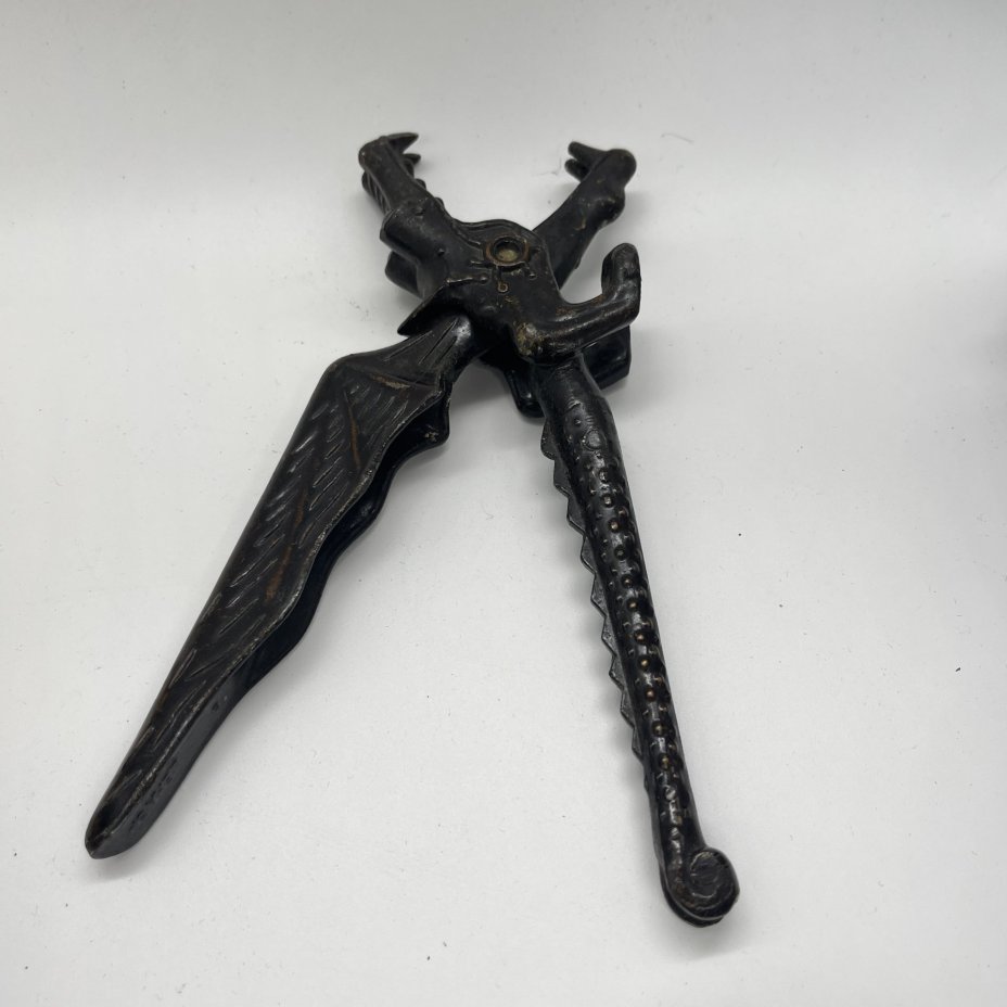 Орехокол "Дракон"