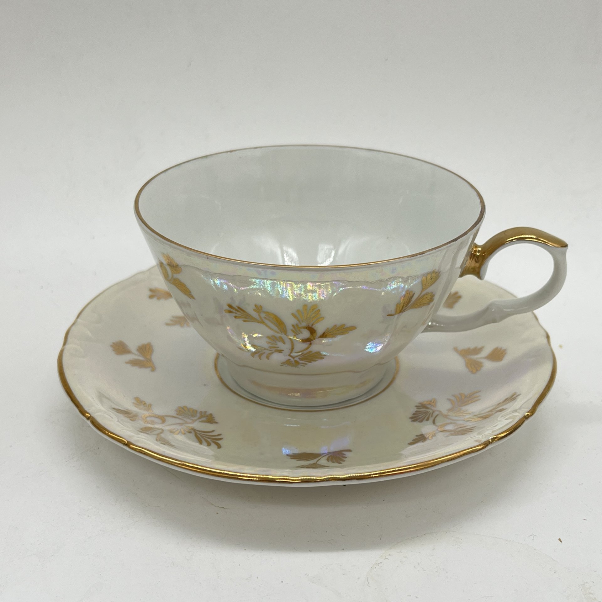 Чайная пара "Мадонна", фарфор, деколь, люстр, золочение, Kahla, ГДР, 1967-1987 гг.