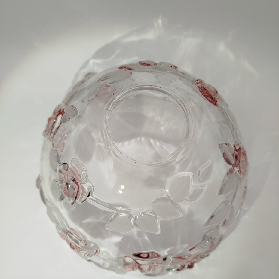 Крупный салатник с рельефным цветочным декором, стекло, Walther Glas, Германия, 1990-2010 гг.