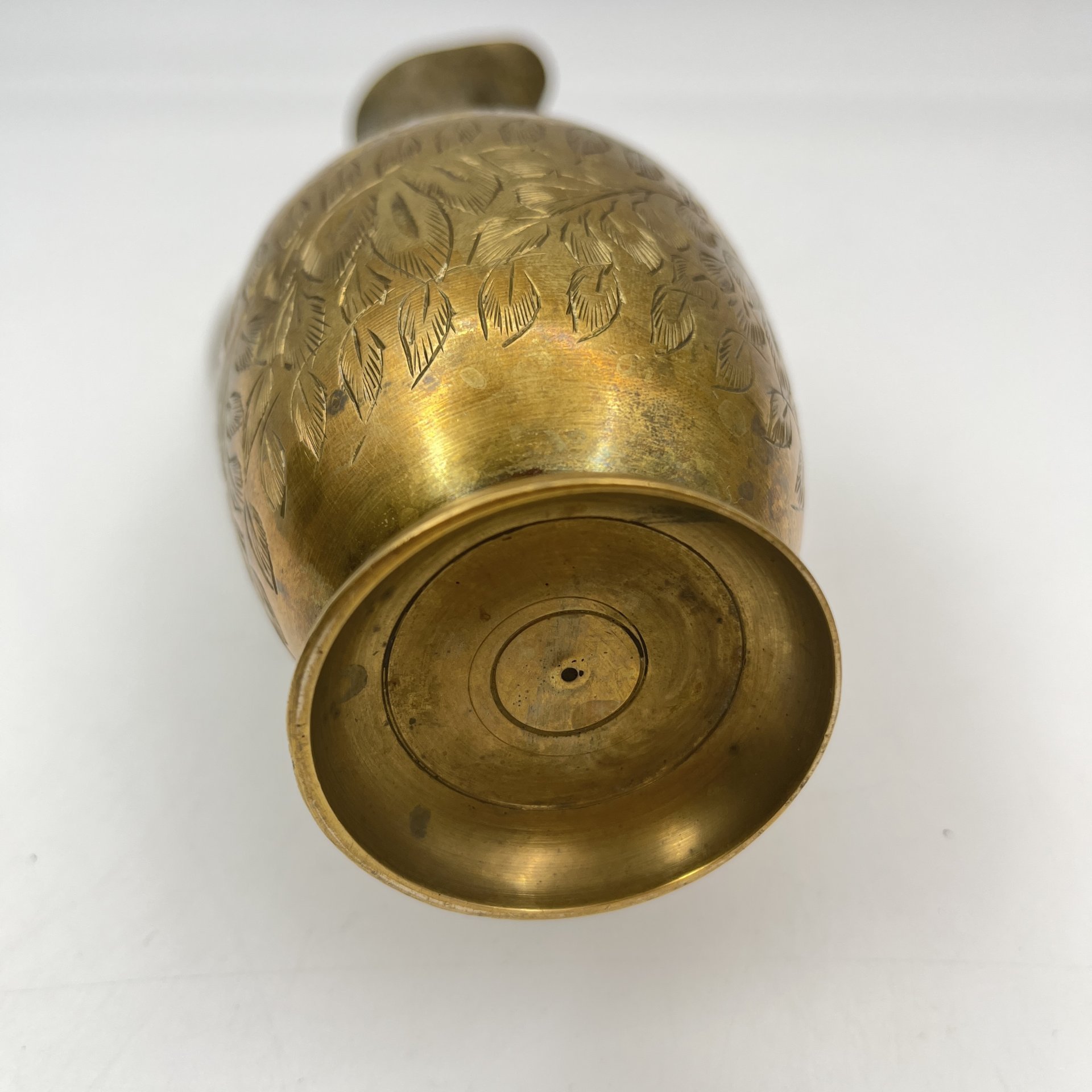 Кувшин с растительным декором в восточном стиле, латунь, гравировка, Индия, 1960-1990 гг.