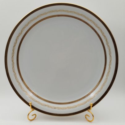 Блюдо круглой формы с растительным декором, серия "Charleroi-Bruxelles", фарфор, золочение, Tirschenreuth, Германия, 1969-1990 гг.