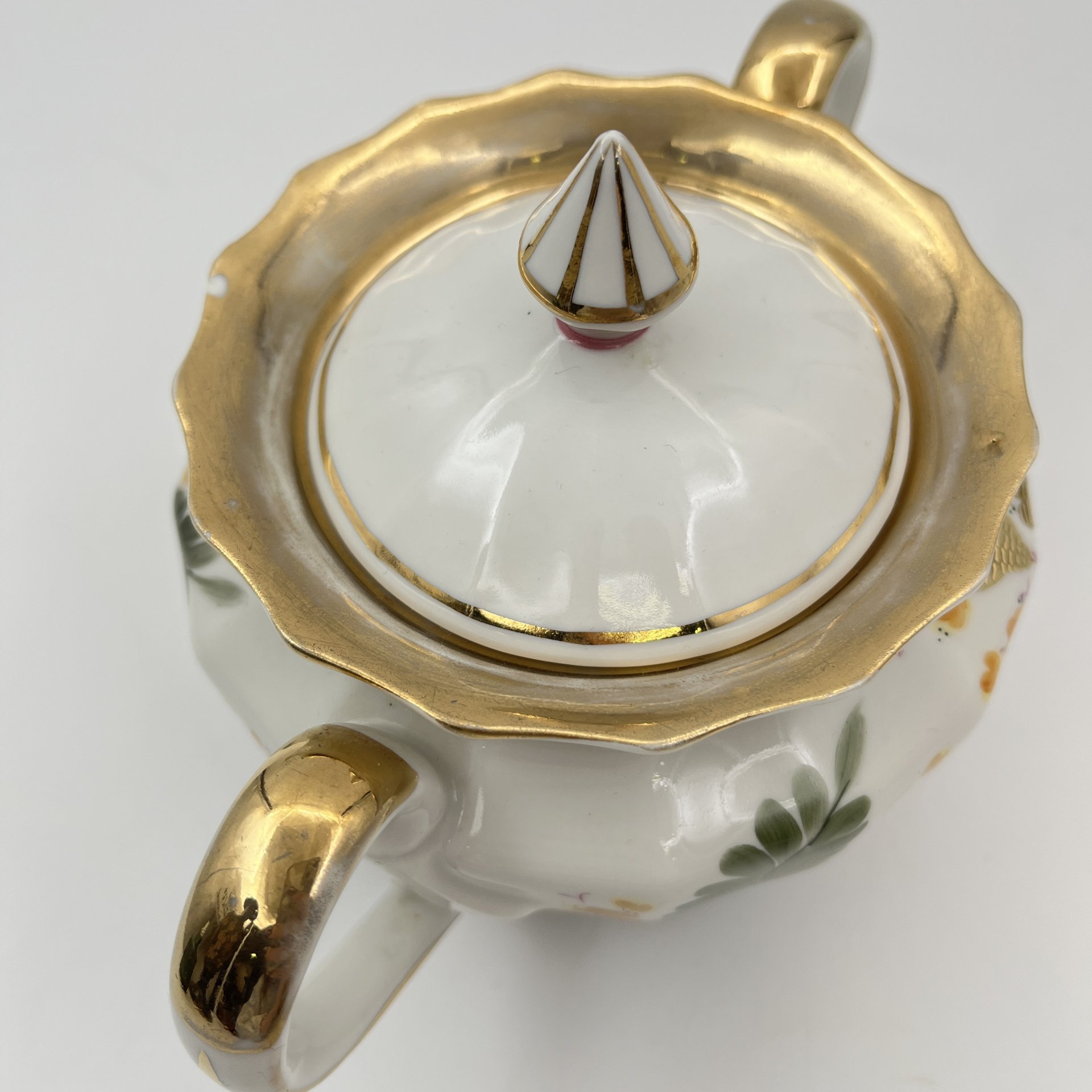 Сахарница из сервиза "Горюн-трава" (крышка в подборе), фарфор, роспись, золочение, Дмитровский фарфоровый завод (ДФЗ Вербилки), СССР, 1965-1991 гг.