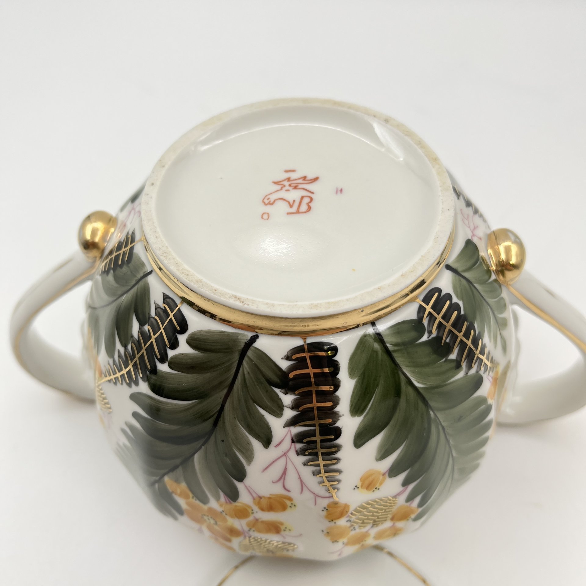 Сахарница из сервиза "Горюн-трава" (крышка в подборе), фарфор, роспись, золочение, Дмитровский фарфоровый завод (ДФЗ Вербилки), СССР, 1965-1991 гг.