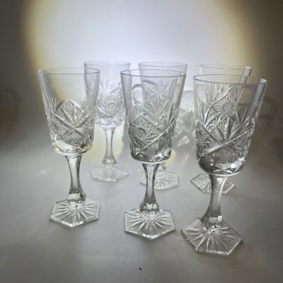 Набор из 6 рюмок с геометрическим резным декором, хрусталь, алмазная грань, СССР, 1970-1990 гг.