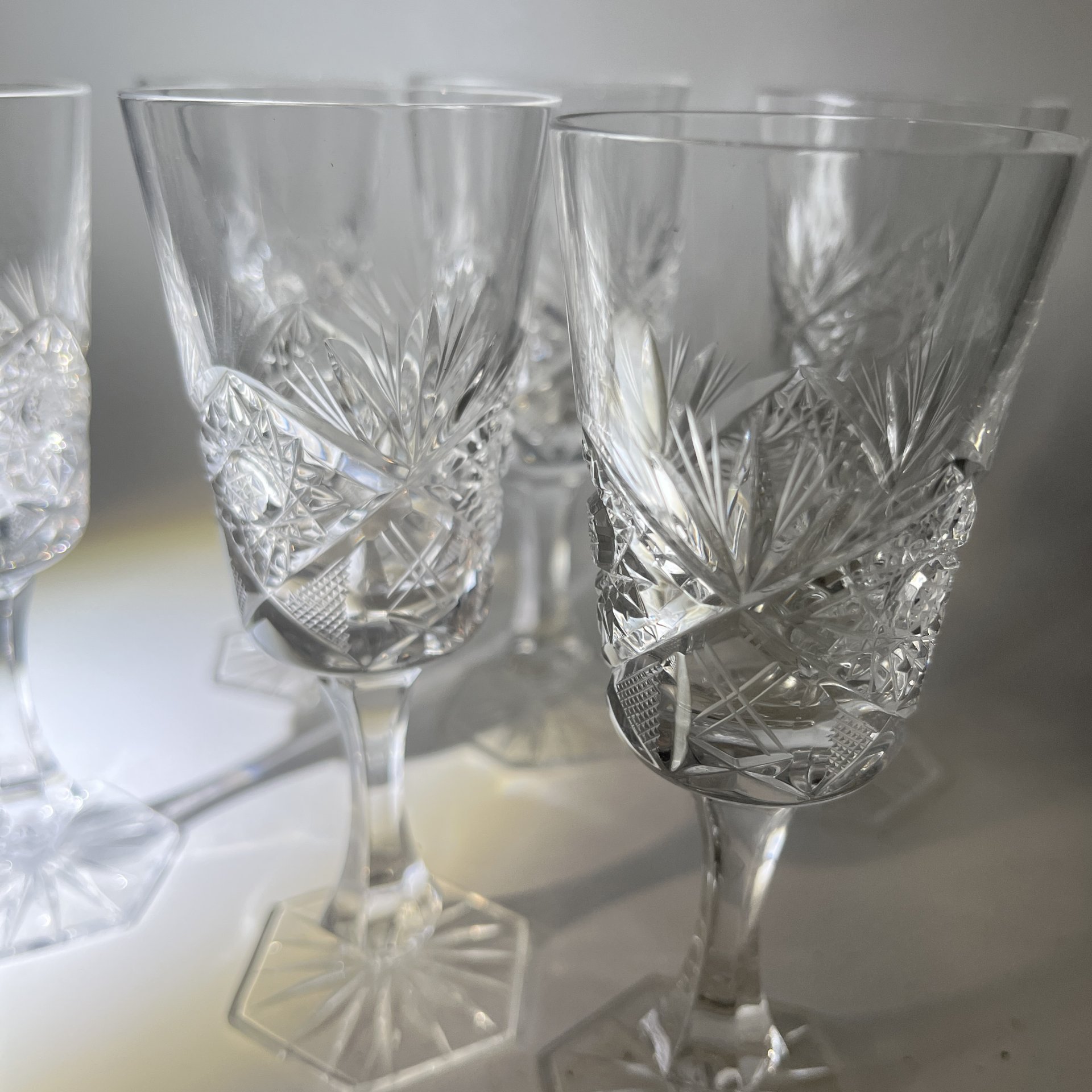 Набор из 6 рюмок с геометрическим резным декором, хрусталь, алмазная грань, СССР, 1970-1990 гг.