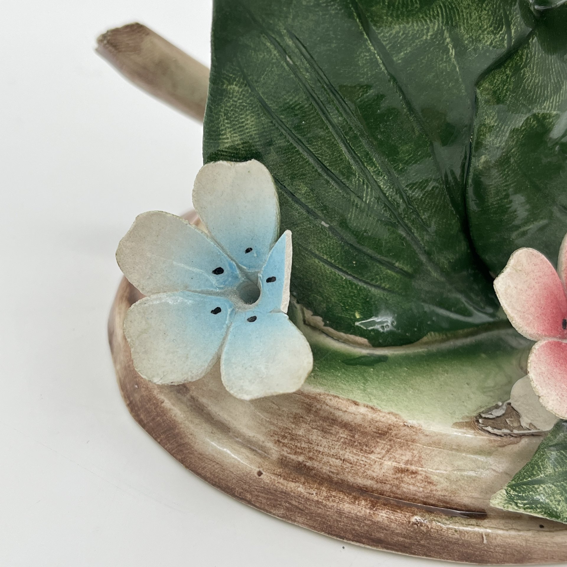 Статуэтка "Цветочная композиция", фарфор, роспись, Capodimonte (Каподимонте), Италия, 1960-1980 гг.