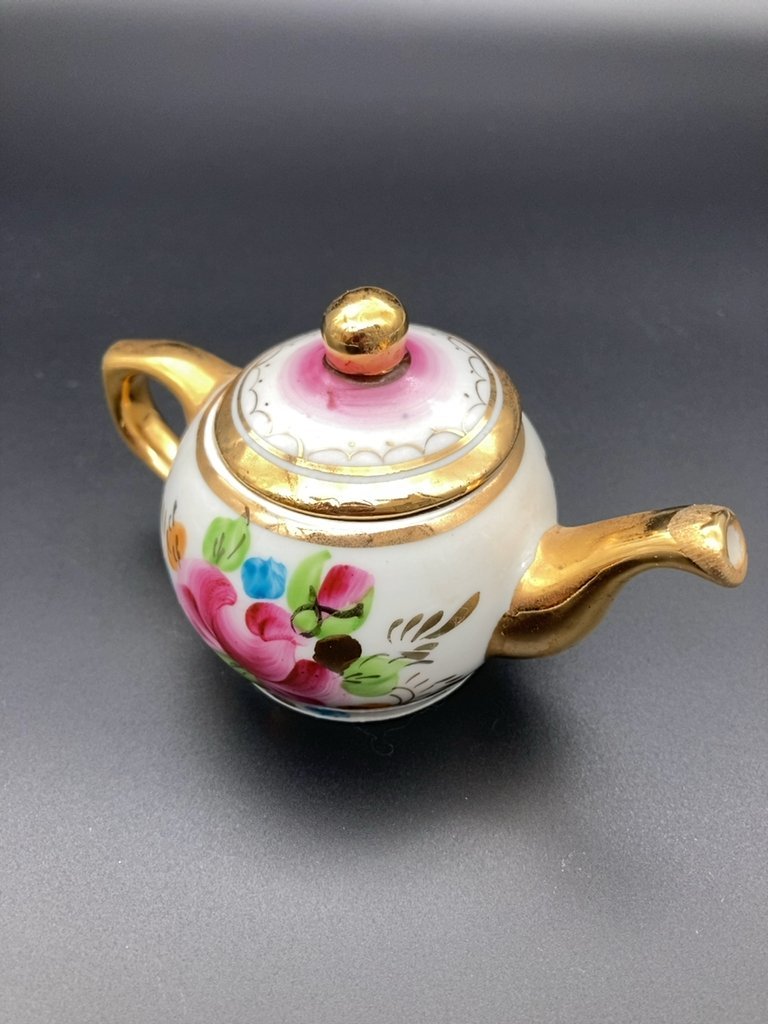 Чайник миниатюрный от самовара, Гжель, Гжельский фарфоровый завод