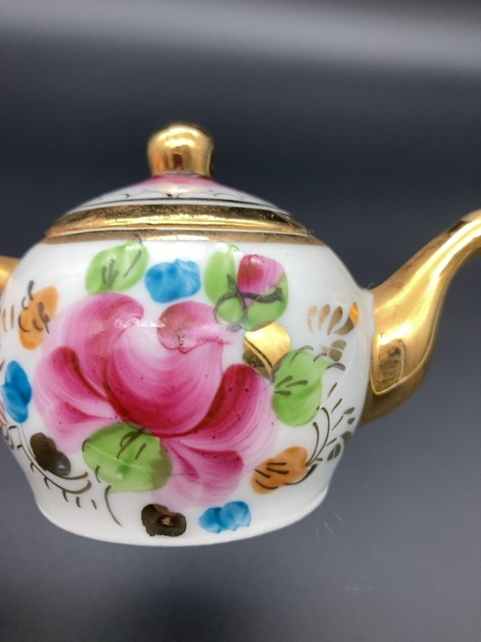 Чайник миниатюрный от самовара, Гжель, Гжельский фарфоровый завод