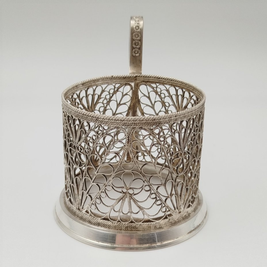 Подстаканник, выполненный в технике ажурной скани, мельхиор (медь-никель), Мстерская художественная фабрика  «Ювелир», СССР, 1979 г.