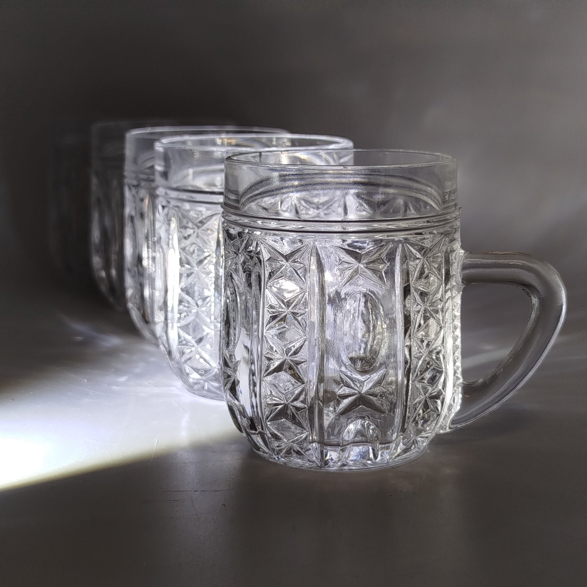 Набор кружек с рельефным декором на 5 персон, стекло, пресс, СССР, 1970-1990 гг.