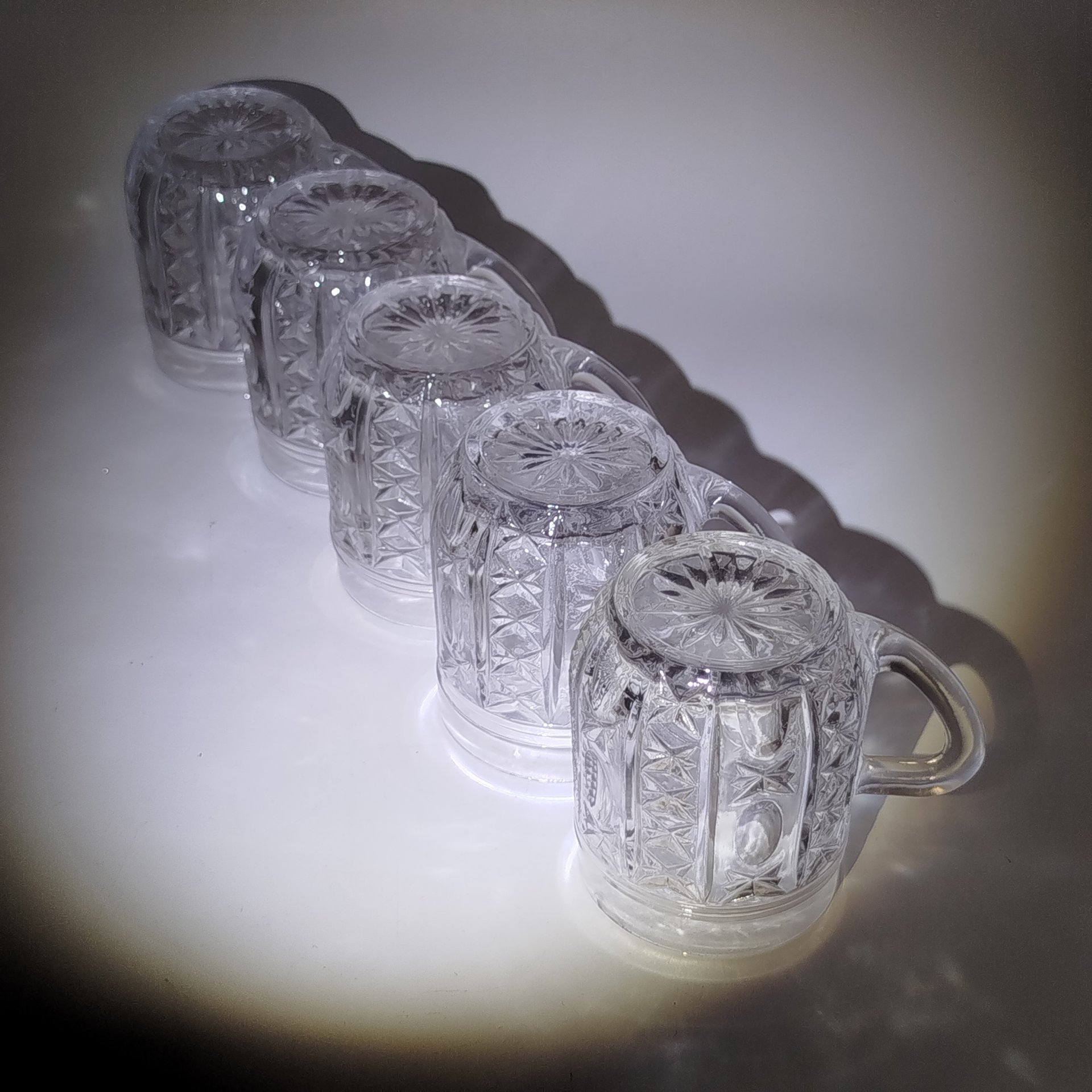 Набор кружек с рельефным декором на 5 персон, стекло, пресс, СССР, 1970-1990 гг.