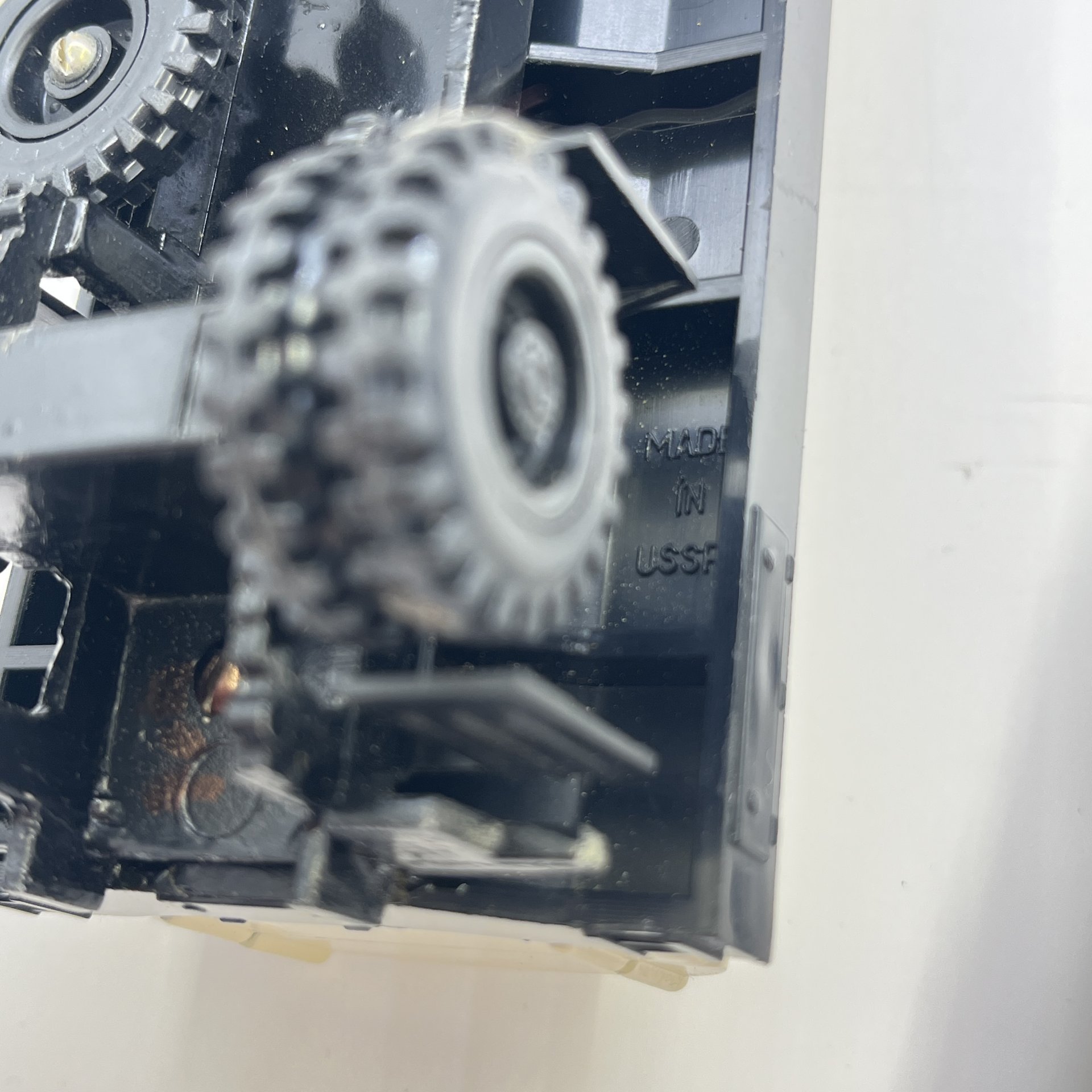 Масштабная модель автомобильная коллекционная "КАМАЗ 53212с цистерной для молока"