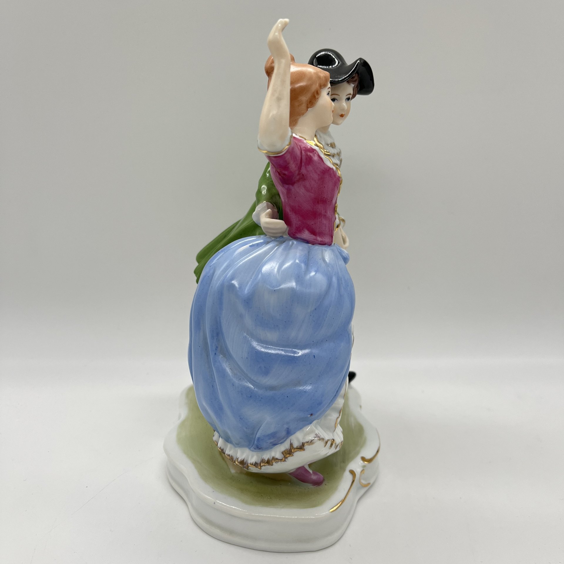 Статуэтка "Галантная сцена", CDC Rococo Collection