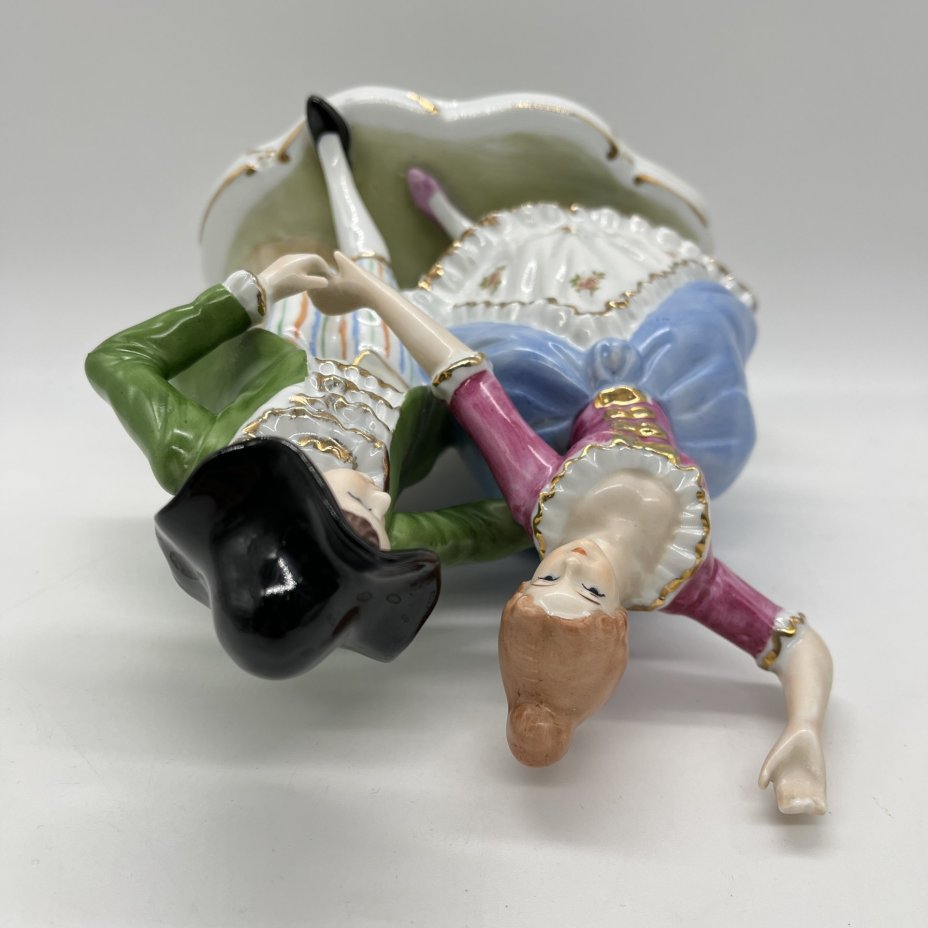 Статуэтка "Галантная сцена", CDC Rococo Collection