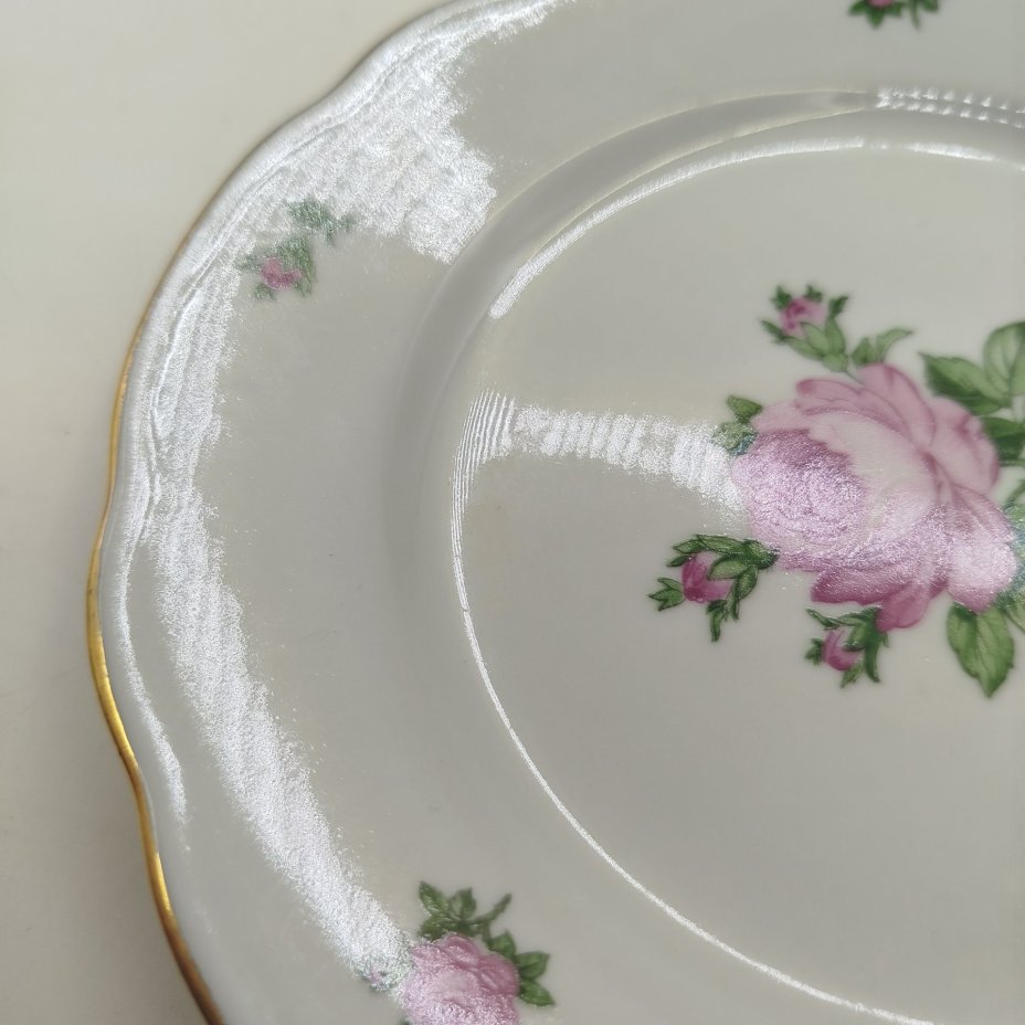 Набор из двух десертных(пирожковых) тарелок с цветочным декором, фарфор, деколь, золочение, Colditz (Кольдиц), ГДР, 1960-1980 гг.