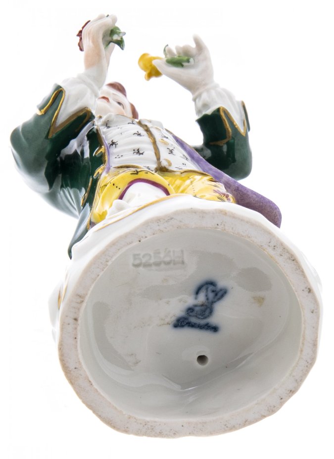 Статуэтка "Мальчик с цветами", фарфор, роспись, фирма "Saxony Painted Porcelain. Carl Thieme", Германия, 1930-1960 гг., Sächsische Porzellan-Manufaktur Dresden GmbH