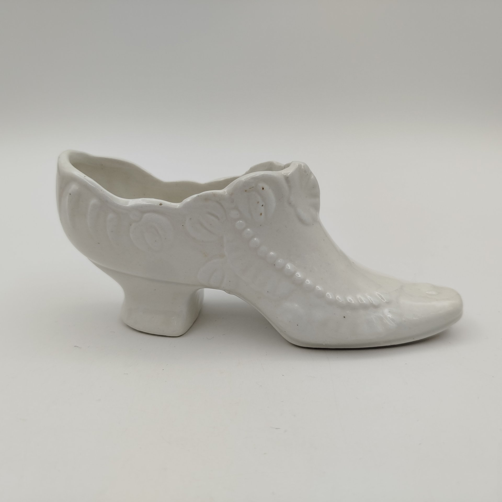 Статуэтка (пепельница) "Туфелька", фарфор, Россия, 1900-1930 гг.