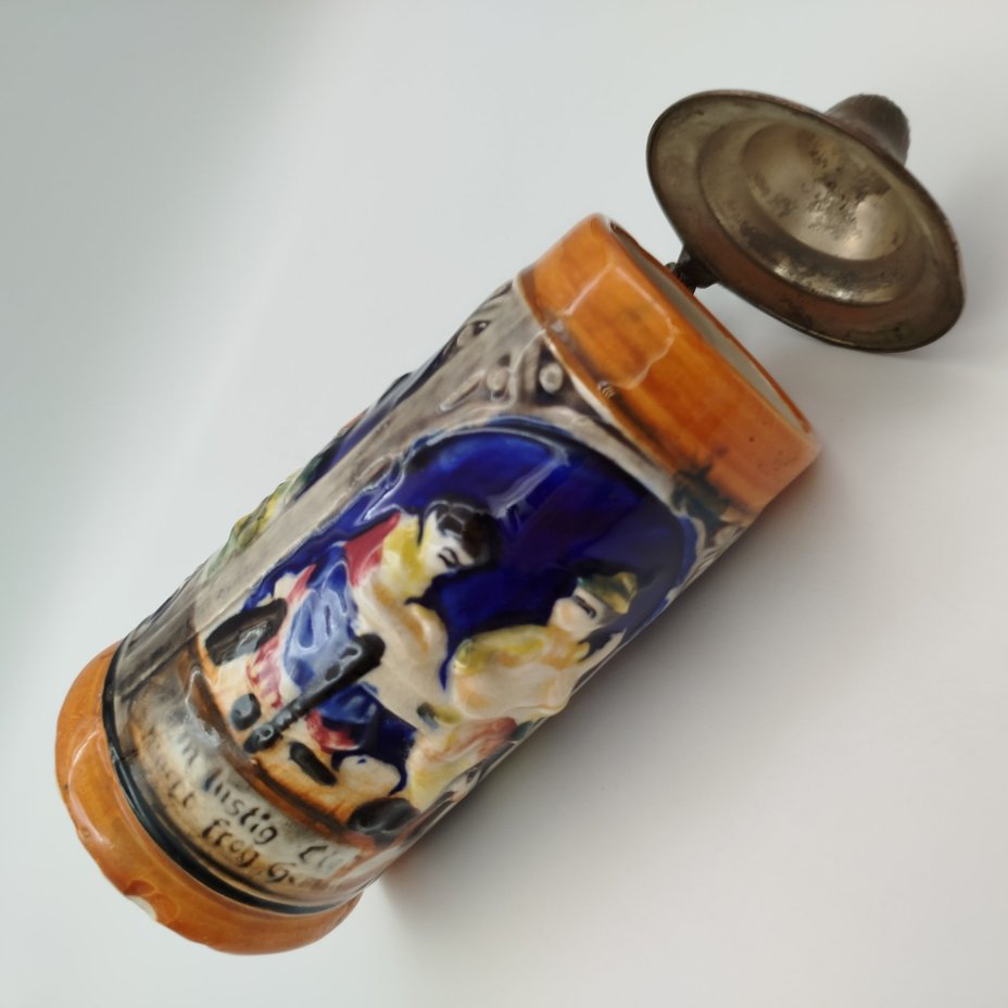 Кружка пивная с крышкой