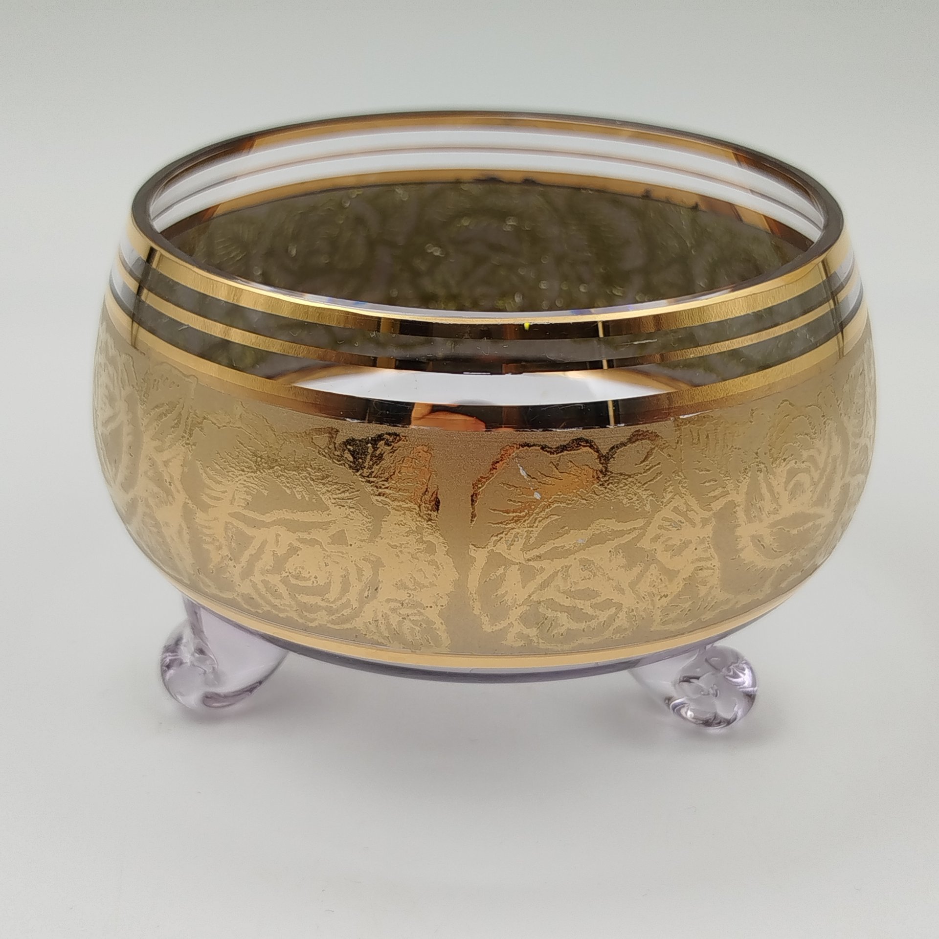 Ваза (орешница) на трех ножках с растительным декором, стекло, золочение, Чехия, 1990-2000 гг.