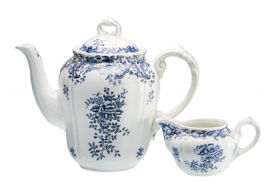 Сервиз чайно - кофейный из серии "Valeria", фарфор, роспись, фирма "Villeroy and Boch", Германия, 1940-1970 гг.