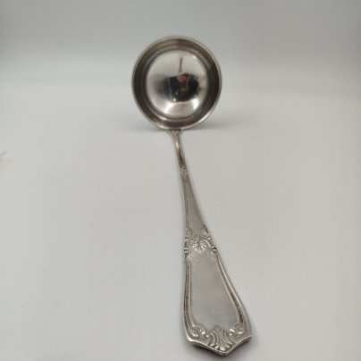 Половник с растительным декором